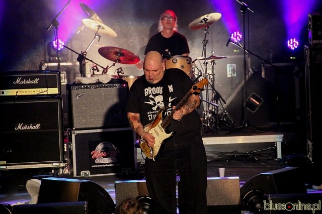 Popa Chubby at Jimiway 2012 (18)